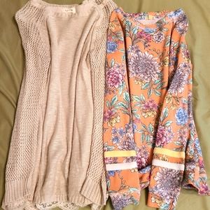 Lot of 2 sweaters S/M